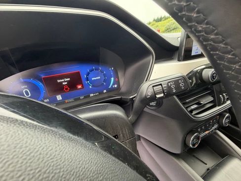 Certified 2021 Ford Escape SEL AWD/4WD image 41