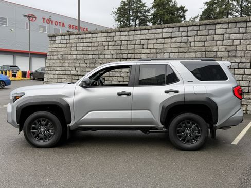 Certified 2025 Toyota 4Runner SR5 image 2
