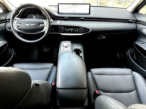 Used 2025 Genesis GV70 2.5T AWD/4WD image 28