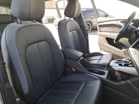 Certified 2024 Audi Q4 e-tron Premium image 10