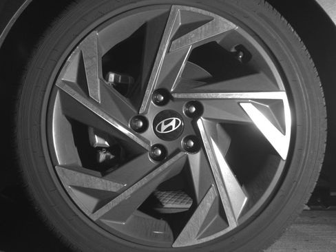 Used 2025 Hyundai Elantra SEL FWD image 12