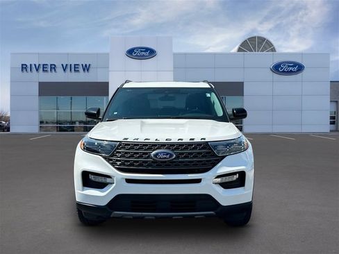 Used 2023 Ford Explorer XLT w/ Equipment Group 202A AWD/4WD image 2