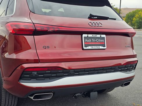 New 2025 Audi Q5 Premium image 7