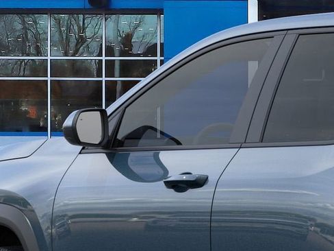 New 2026 Chevrolet Equinox LT w/ Convenience Package II AWD/4WD image 12