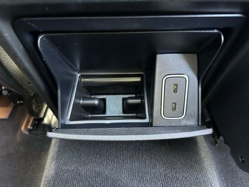 Used 2021 Mercedes-Benz GLE 450 4MATIC image 26