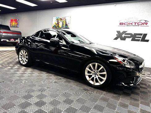 Used 2019 Mercedes-Benz SLC 300 w/ Premium Package image 4