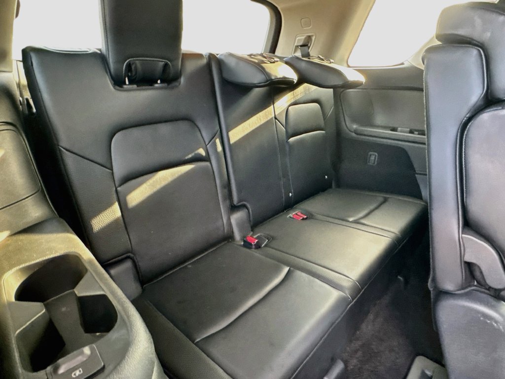 Used 2024 Nissan Pathfinder SL FWD image 34