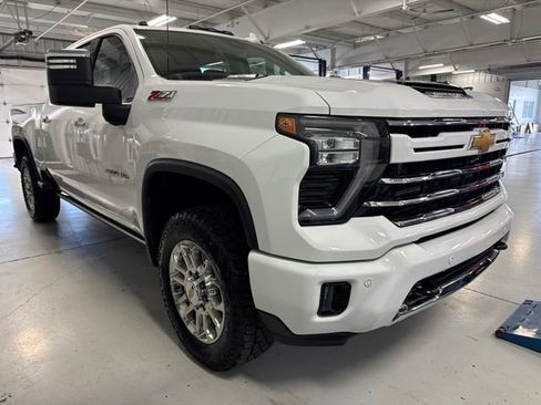 Used 2025 Chevrolet Silverado 2500 LTZ w/ Z71 Chrome Sport Edition AWD/4WD image 42