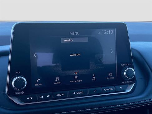 Used 2023 Nissan Rogue SV image 14