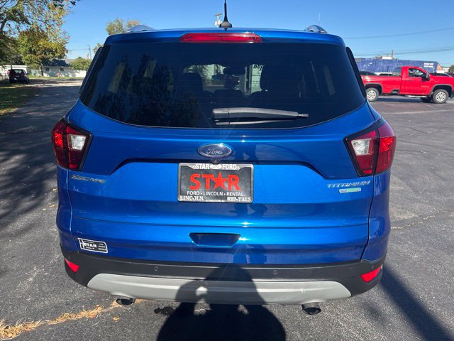 Used 2019 Ford Escape Titanium FWD image 4