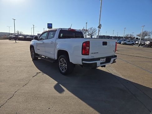 Used 2021 Chevrolet Colorado LT w/ Safety Package image 4