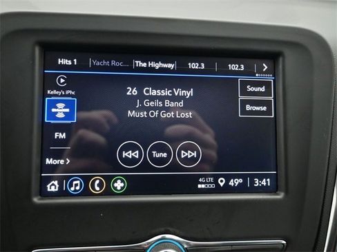 Used 2023 Chevrolet Equinox LT w/ Driver Convenience Package image 11