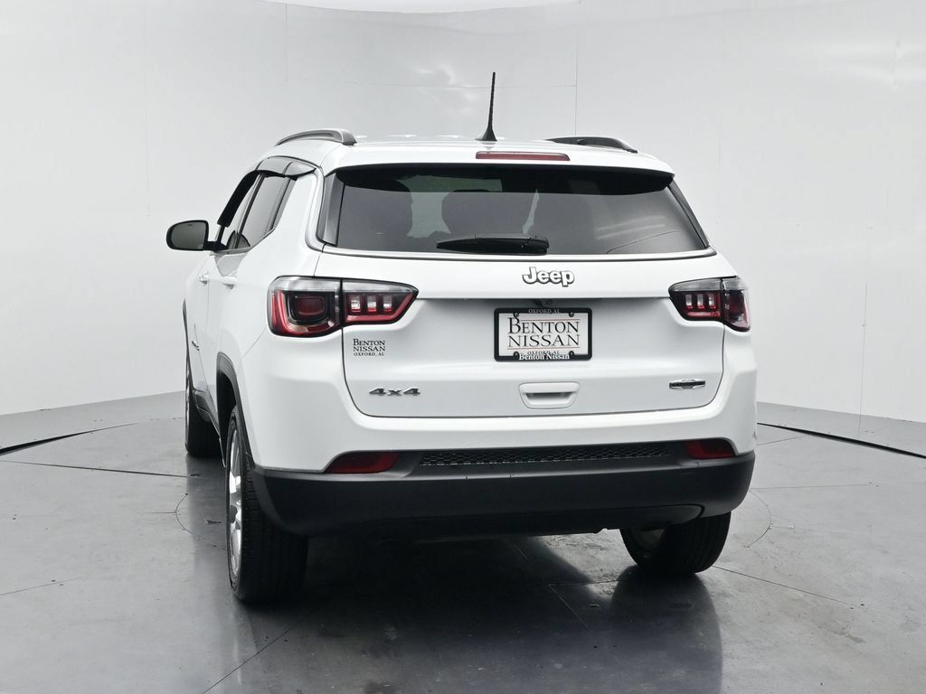 Used 2024 Jeep Compass Latitude AWD/4WD image 19