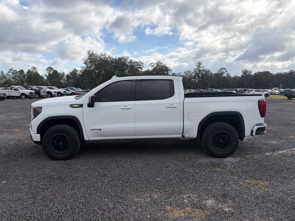 Used 2023 GMC Sierra 1500 AT4 w/ Technology Package AWD/4WD image 2