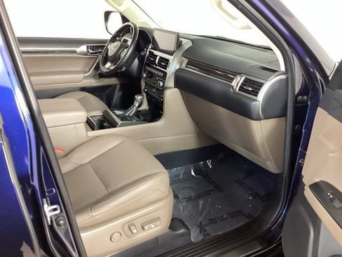 Certified 2023 Lexus GX 460 Luxury w/ Sport Design Package AWD/4WD image 42