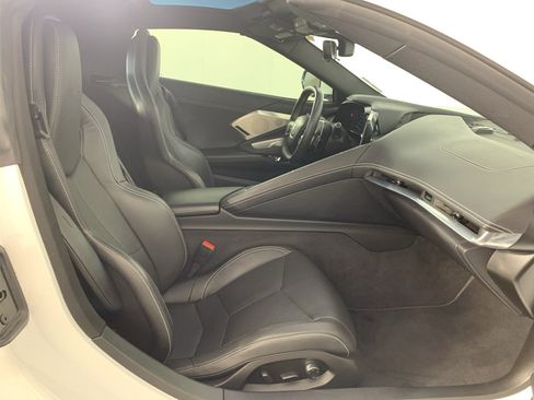 Used 2024 Chevrolet Corvette Stingray Preferred Cpe RWD image 38