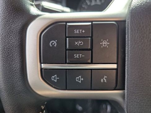 Certified 2022 Ford Expedition XLT RWD image 32