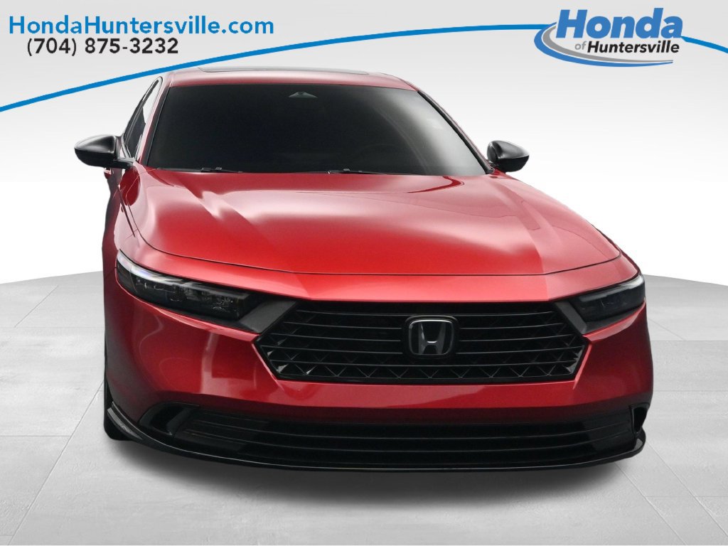 Used 2024 Honda Accord Sport image 2