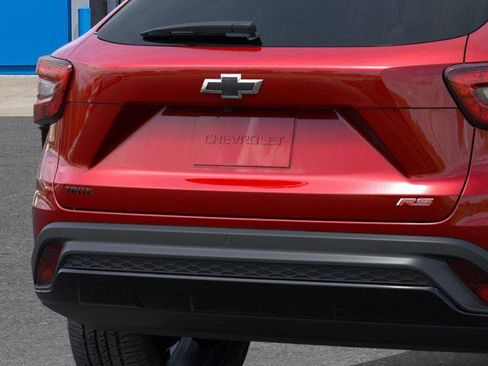 New 2026 Chevrolet Trax RS w/ Sunroof Package image 14