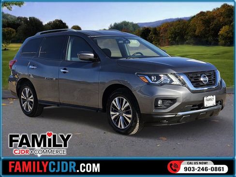 Used 2020 Nissan Pathfinder SV FWD image 1