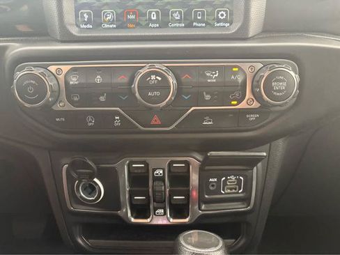 Used 2023 Jeep Wrangler Unlimited Sport AWD/4WD image 22