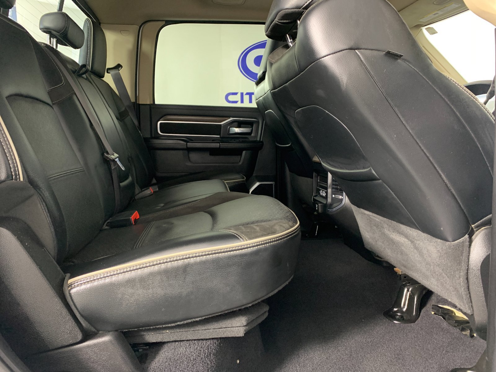 Used 2022 RAM 2500 Laramie AWD/4WD image 33