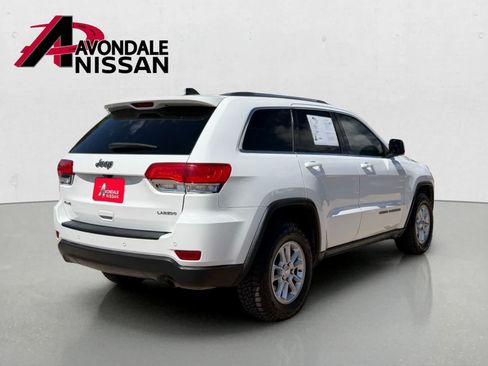 Used 2018 Jeep Grand Cherokee Laredo AWD/4WD image 6