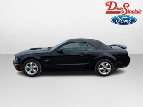 Used 2008 Ford Mustang GT RWD image 10
