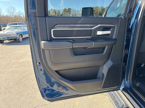 Used 2024 RAM 2500 Big Horn w/ Level 2 Equipment Group image 27