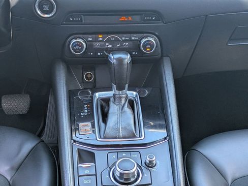 Used 2018 MAZDA CX-5 Touring w/ Preferred Equipment Package AWD/4WD image 19