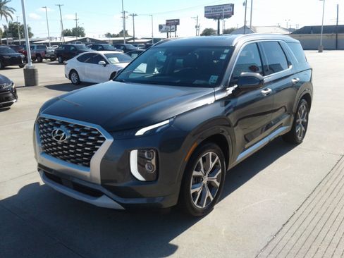 Used 2022 Hyundai Palisade Limited image 3