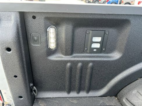 New 2026 Ford F250 Lariat w/ Black Appearance Package image 8