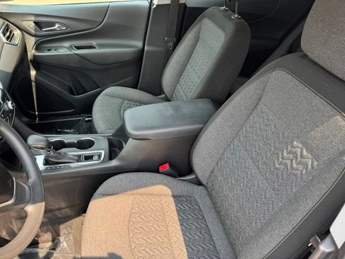 Certified 2022 Chevrolet Equinox LT w/ LPO, Floor Liner Package AWD/4WD image 6