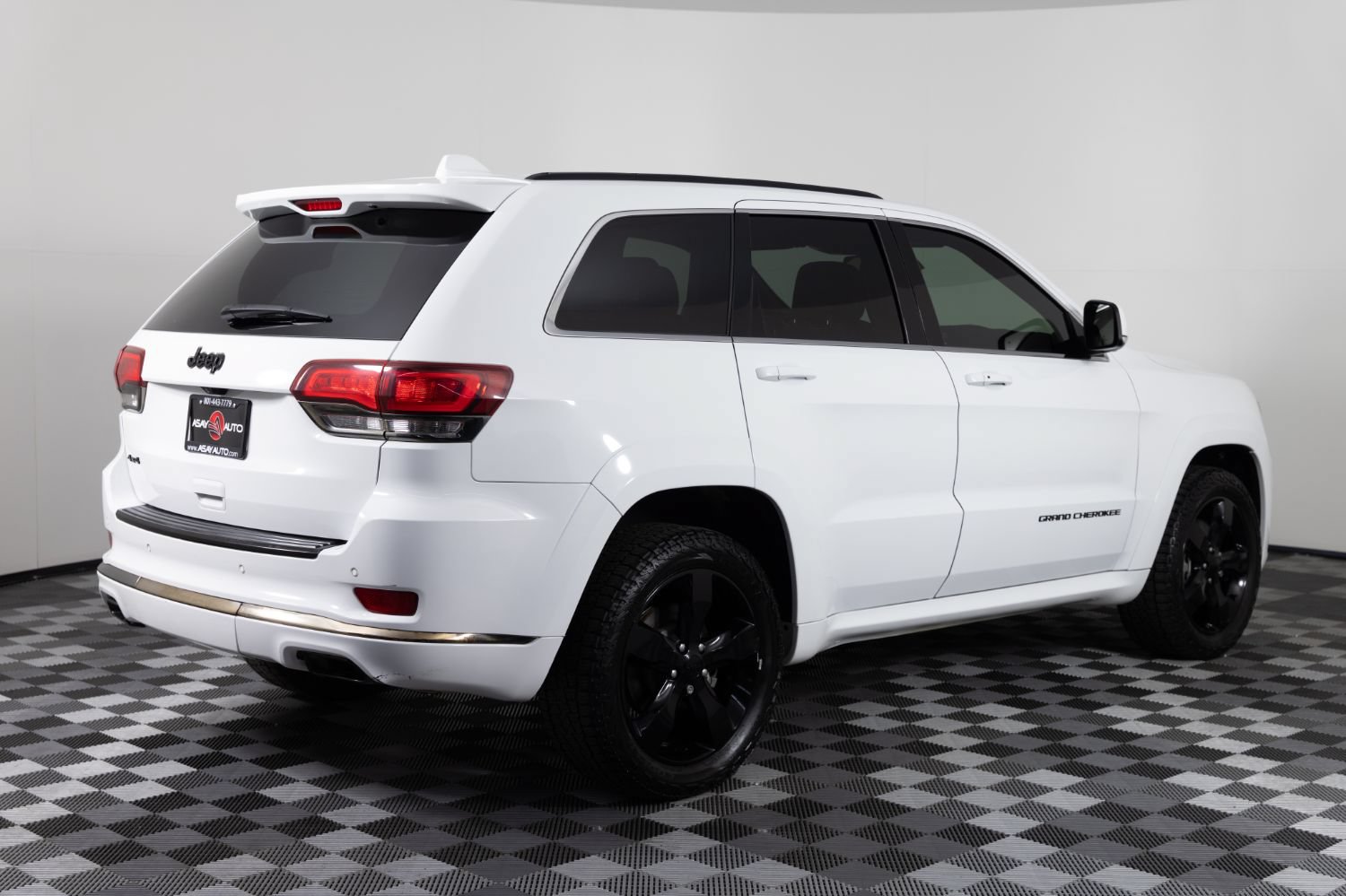Used 2016 Jeep Grand Cherokee High Altitude AWD/4WD image 8