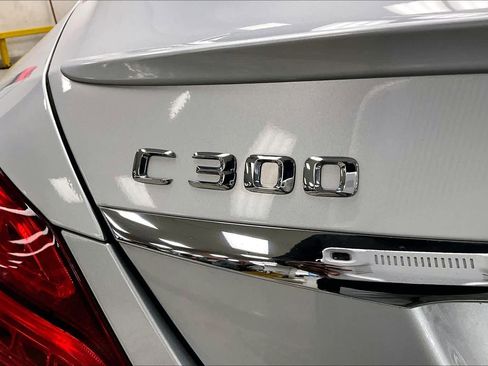 Used 2015 Mercedes-Benz C 300 4MATIC Sedan image 32
