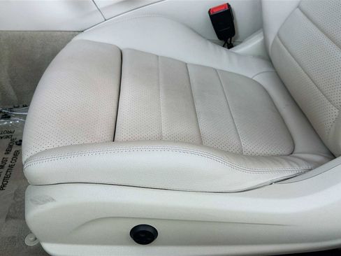 Used 2022 Mercedes-Benz C 300 Cabriolet image 13