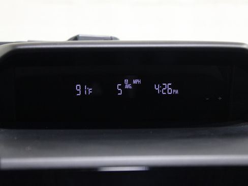 Used 2021 Subaru Forester AWD/4WD image 11