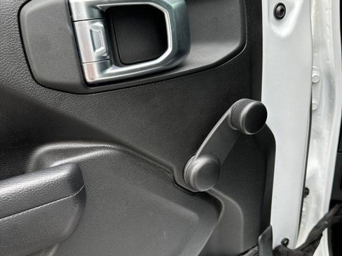 Used 2024 Jeep Wrangler Sport image 16