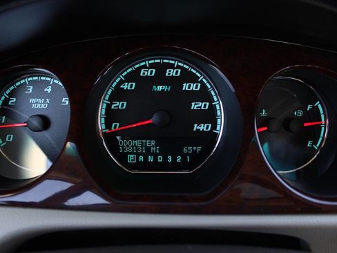 Used 2011 Buick Lucerne Super FWD image 14