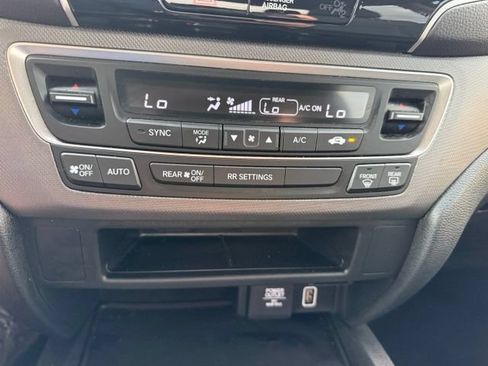 Used 2023 Honda Ridgeline Sport image 18