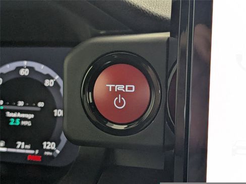 New 2025 Toyota Tacoma TRD Off-Road image 18
