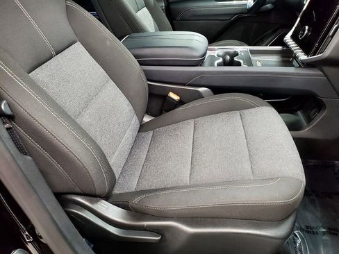 Used 2025 GMC Acadia Elevation image 19