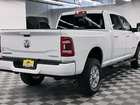 Used 2024 RAM 2500 Laramie AWD/4WD image 13
