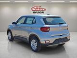 New 2025 Hyundai Venue SE image 5