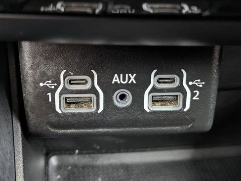 Used 2023 Dodge Durango GT image 16