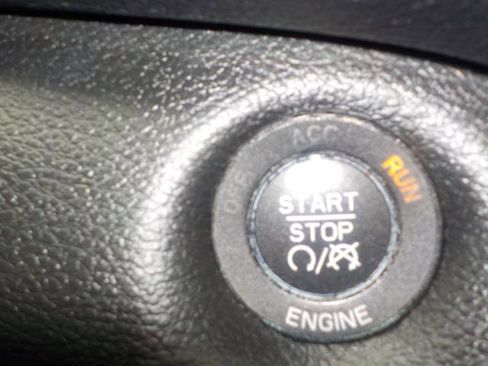 Used 2014 Jeep Cherokee Limited image 27