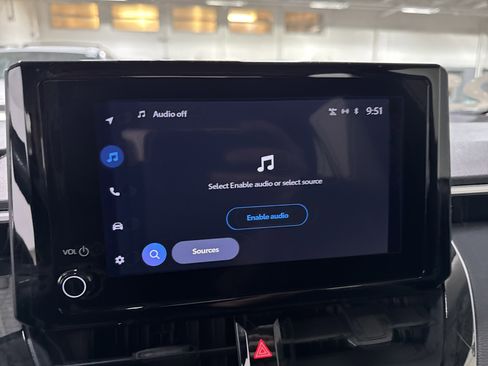 Used 2023 Toyota Corolla LE image 24