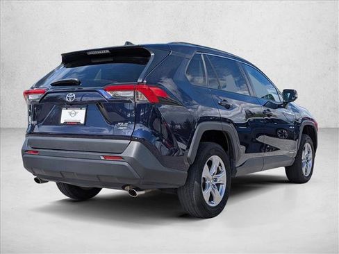 Used 2024 Toyota RAV4 XLE AWD/4WD image 5
