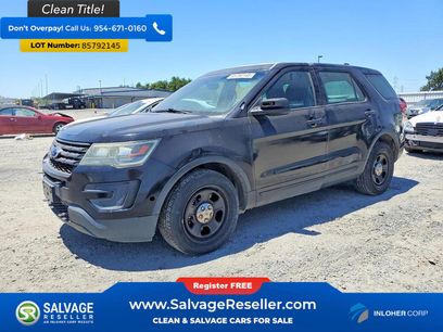 Used 2017 Ford Explorer 4WD Police Interceptor w/ 2-tone Vinyl Package #3