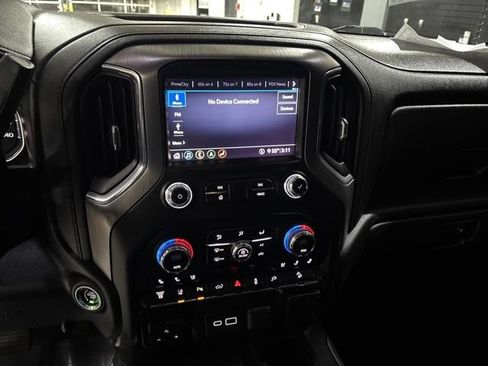 Used 2020 GMC Sierra 2500 Denali w/ Denali Ultimate Package AWD/4WD image 24